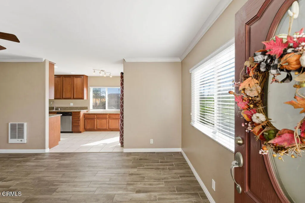 Additional image 4 of 1912 Diamond Street Unit 4, San Diego, CA 92109