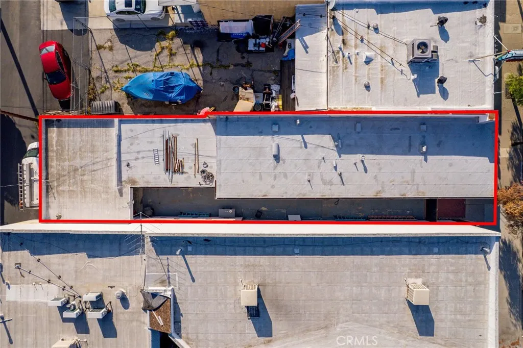 Additional image 41 of 2304 W Burbank Boulevard, Burbank, CA 91506