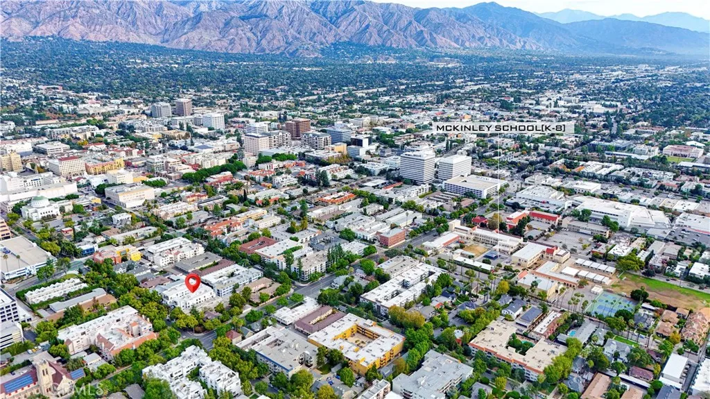 Additional image 91 of 288 S Oakland Ave Unit 211, Pasadena, CA 91101