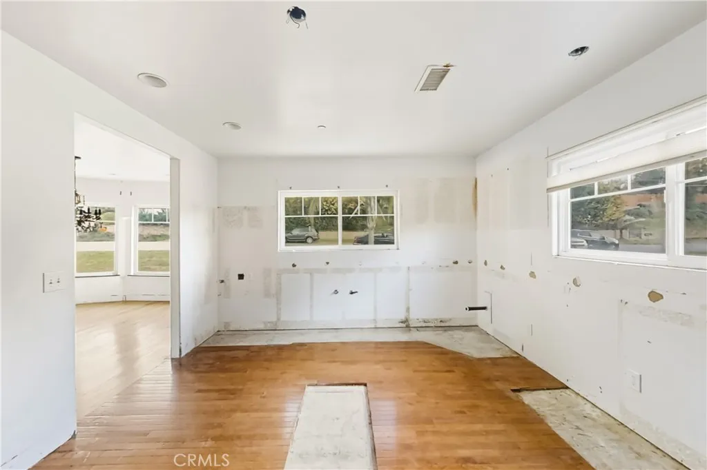 Additional image 8 of 261 E Crescent Avenue, Redlands, CA 92373