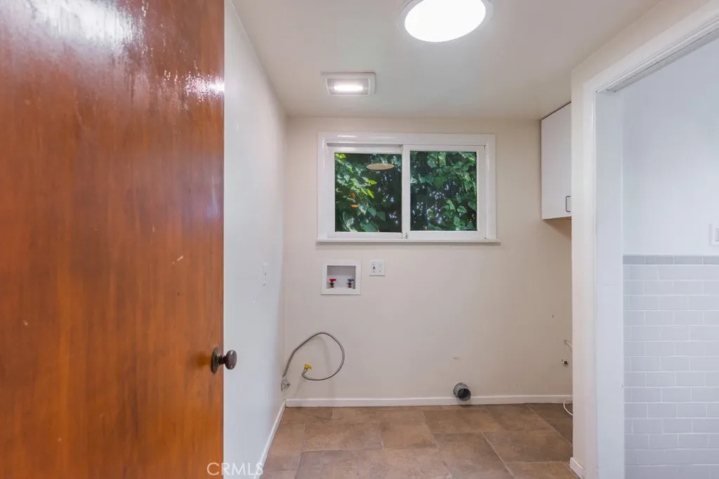 Additional image 108 of 12500 Martha St, Valley Village, CA 91607