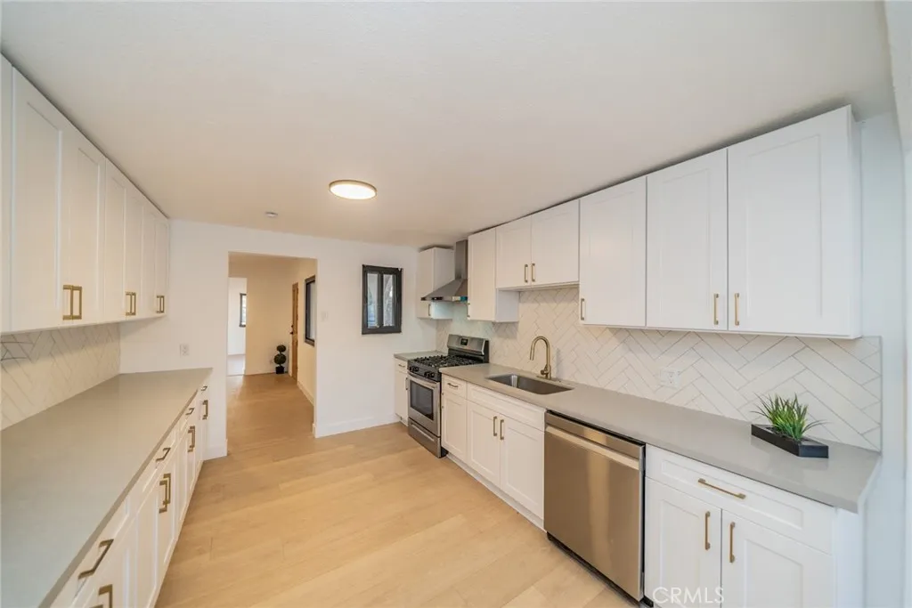 Additional image 19 of 932 S Bon View Avenue, Ontario, CA 91761