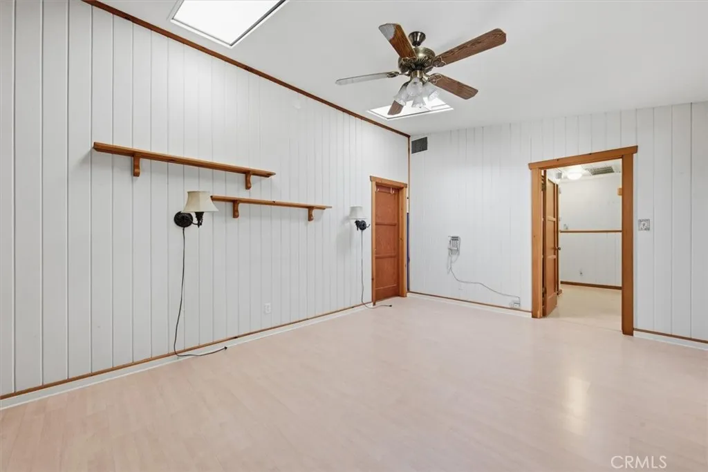 Additional image 75 of 22050 Independencia Street, Woodland Hills, CA 91364