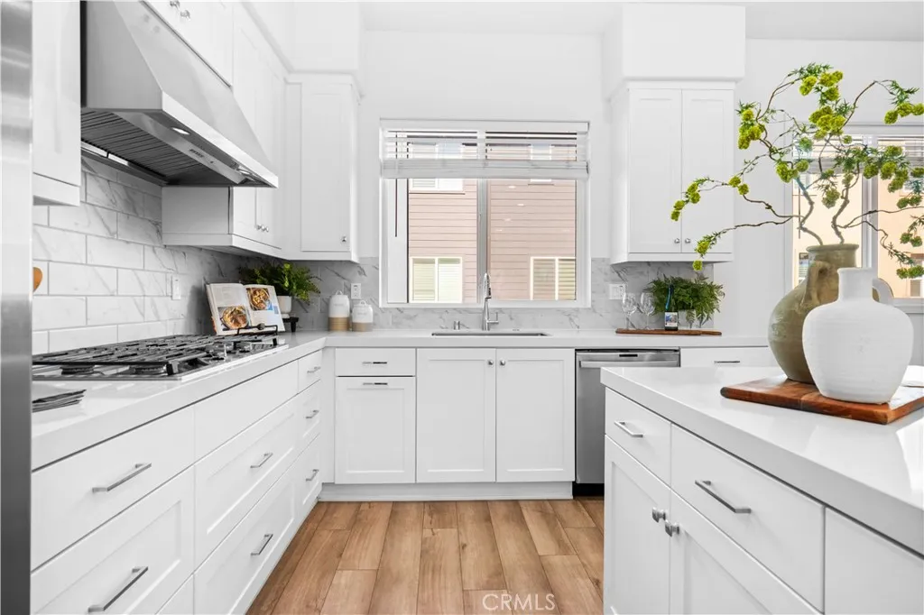 Additional image 19 of 344 Tank, Irvine, CA 92618