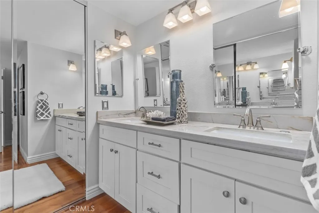 Additional image 51 of 525 Vista Flora, Newport Beach, CA 92660