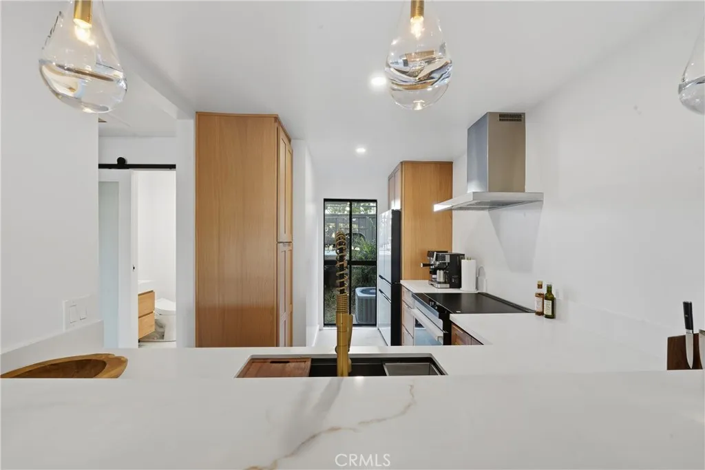 Additional image 52 of 8103 Marina Pacifica Dr N, Long Beach, CA 90803