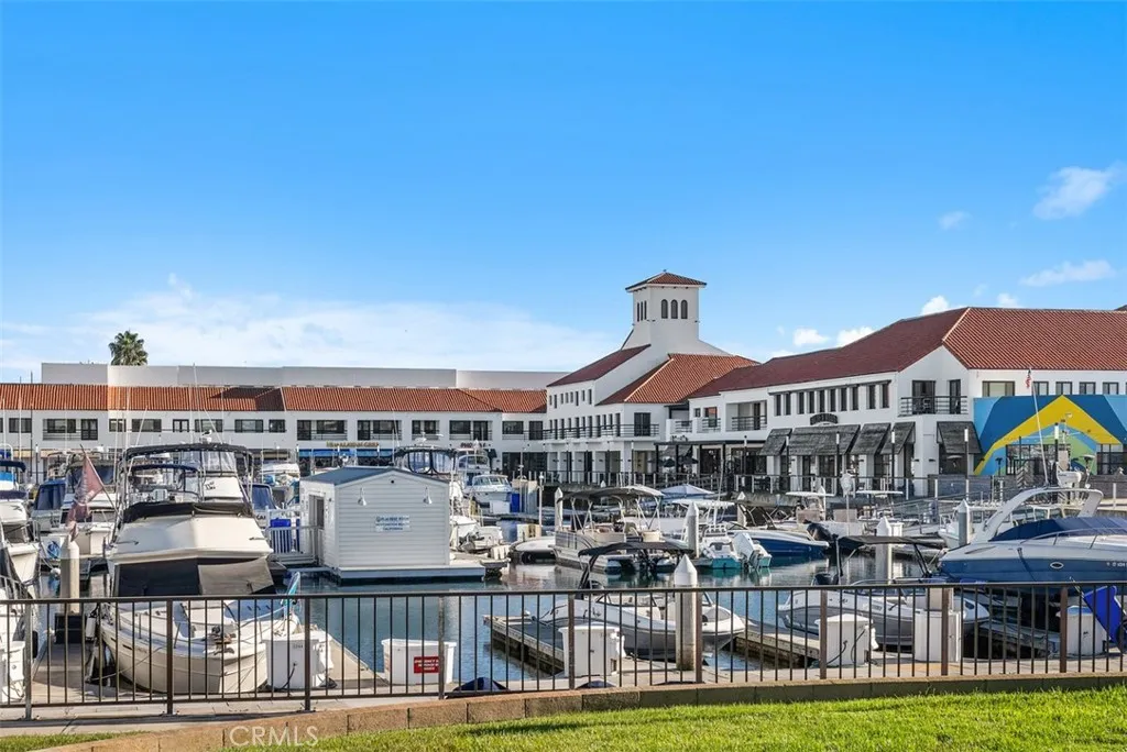 Additional image 91 of 16255 Pacific Circle Unit 204, Huntington Beach, CA 92649