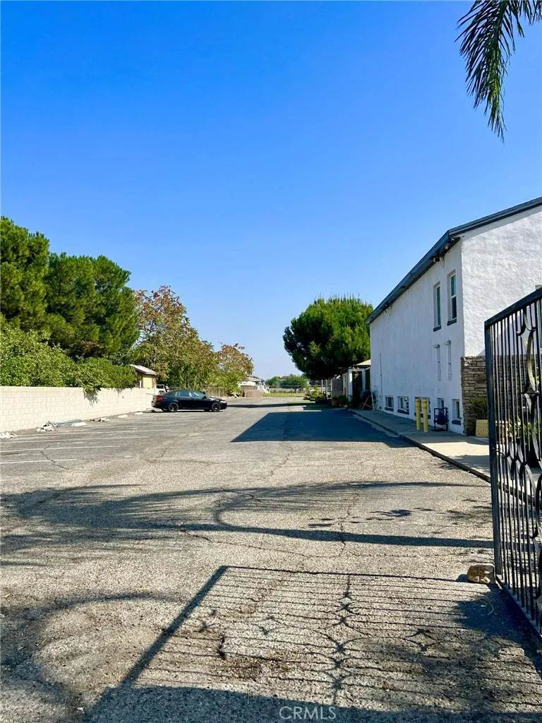Additional image 36 of 9391 Cypress Ave, Fontana, CA 92335