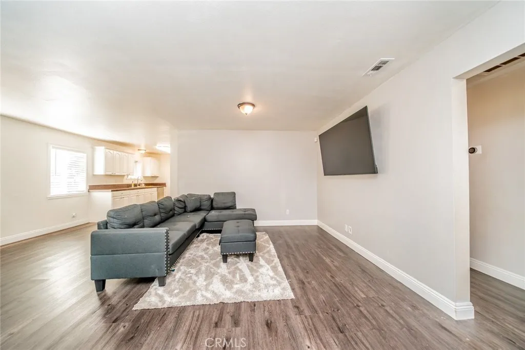 Additional image 8 of 421 S Juanita Street, Hemet, CA 92543