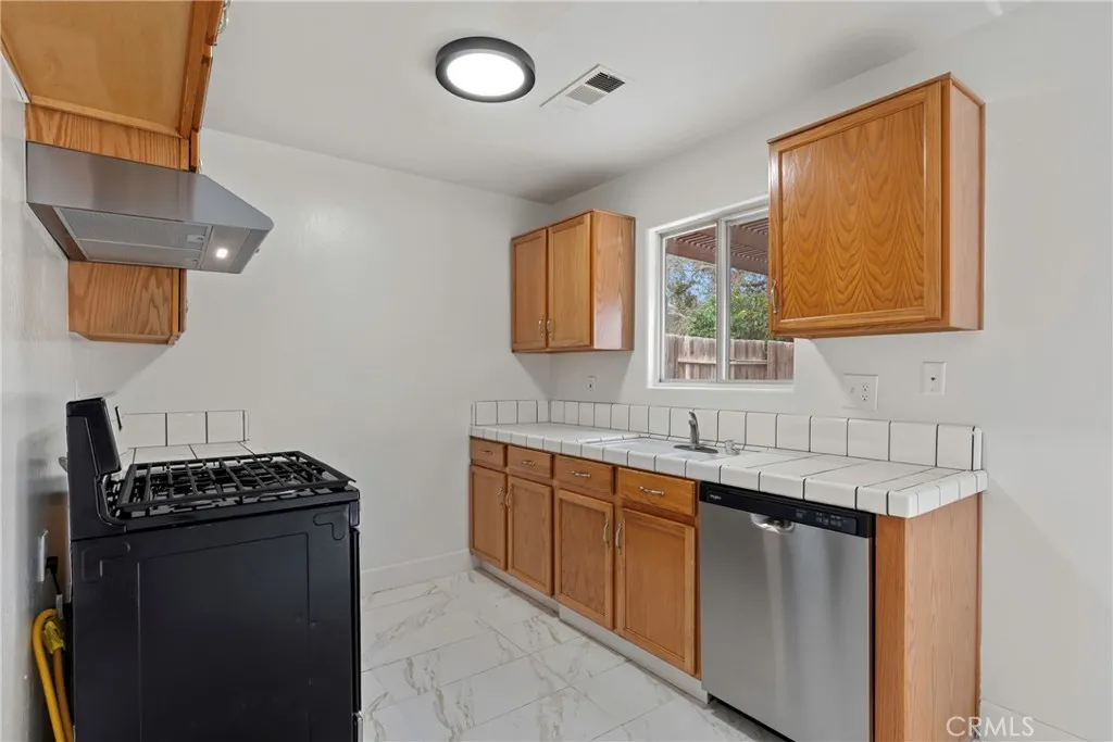 Additional image 13 of 333 Tanner Michael Dr, Bakersfield, CA 93308