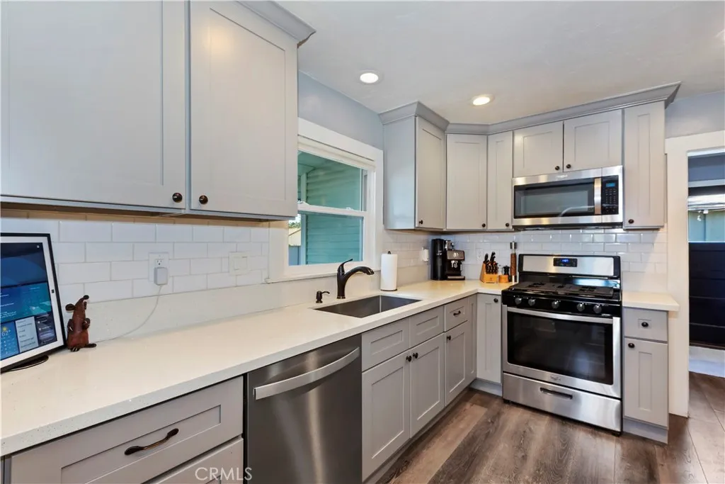 Additional image 16 of 313 N 8th Ave, Upland, CA 91786