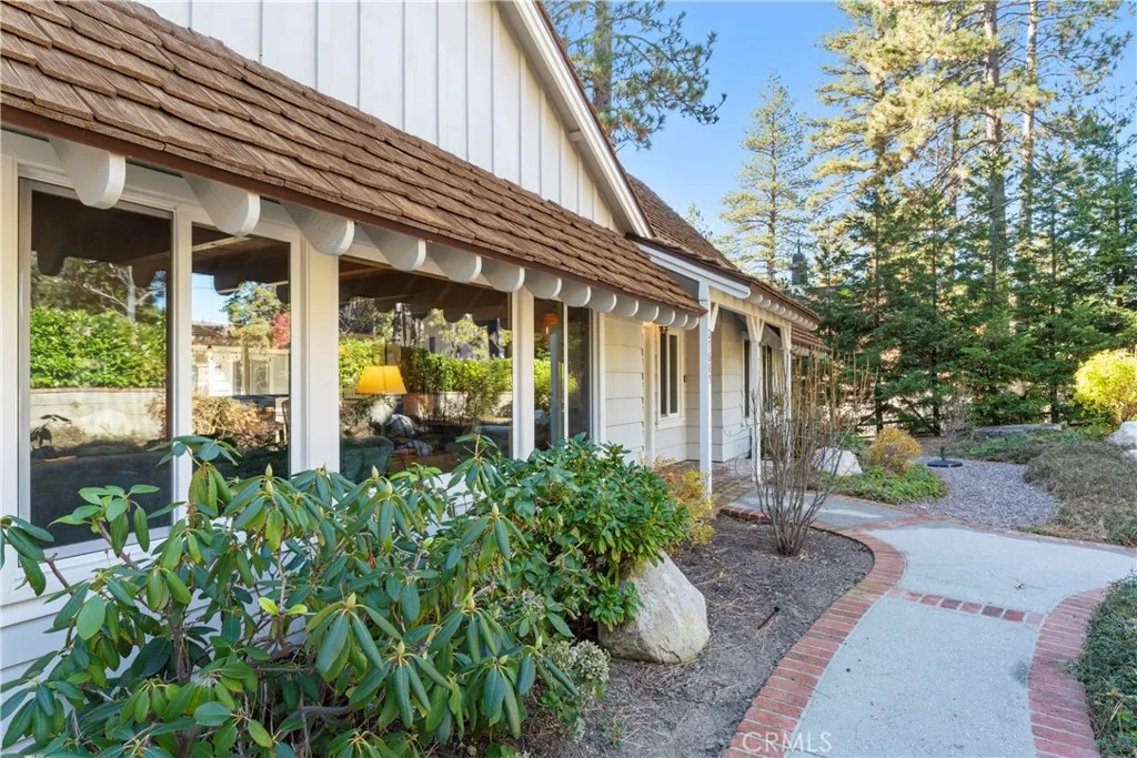 Additional image 4 of 27685 High Knoll Rd., Lake Arrowhead, CA 92352