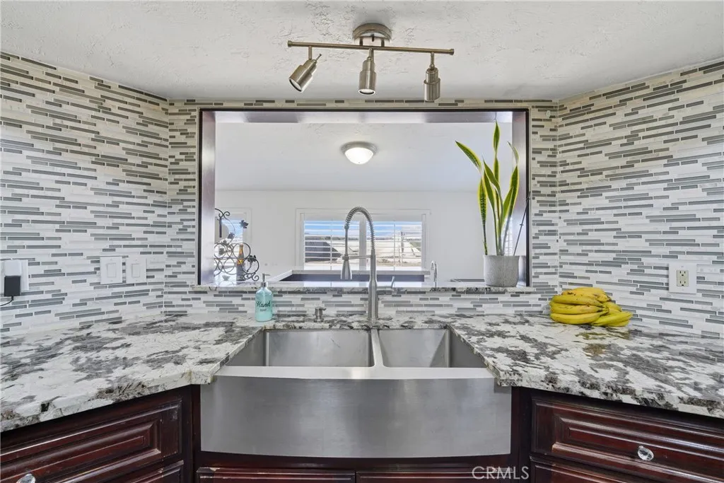 Additional image 51 of 10080 Deep Creek Rd, Apple Valley, CA 92308