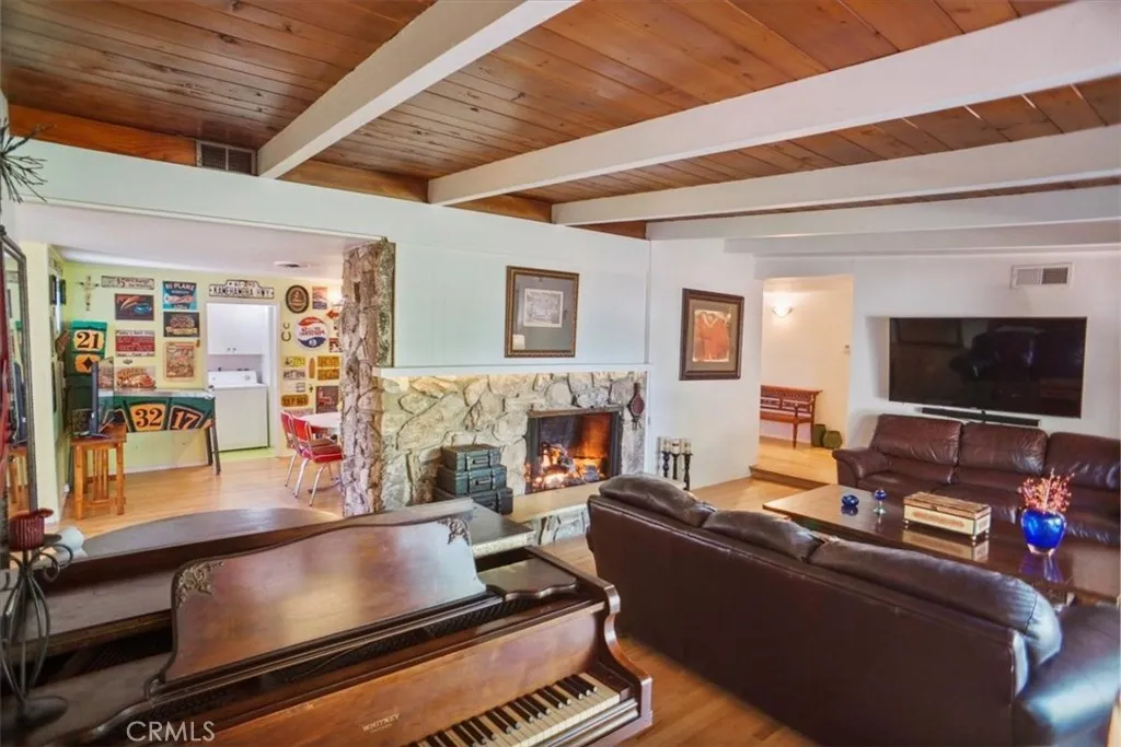 Additional image 6 of 8636 Delco Ave, Winnetka, CA 91306