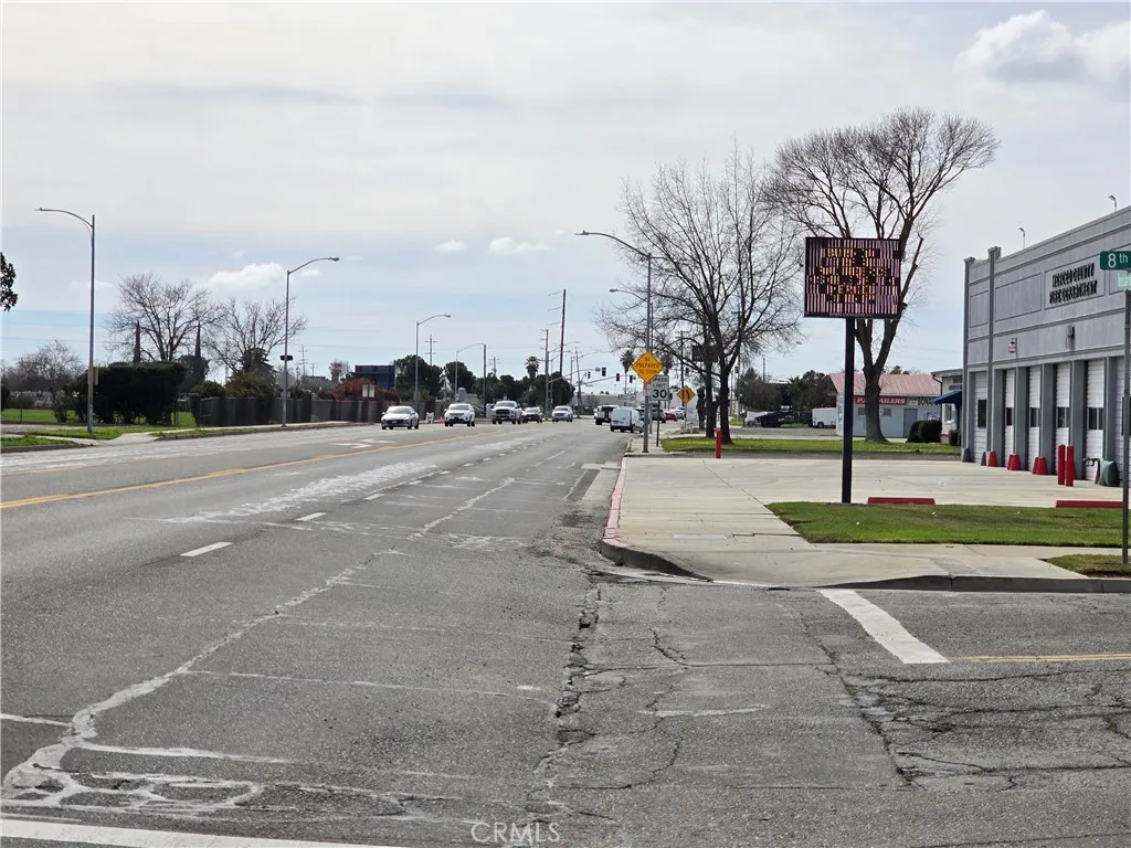 Additional image 3 of 332 W 8th St, Merced, CA 95341