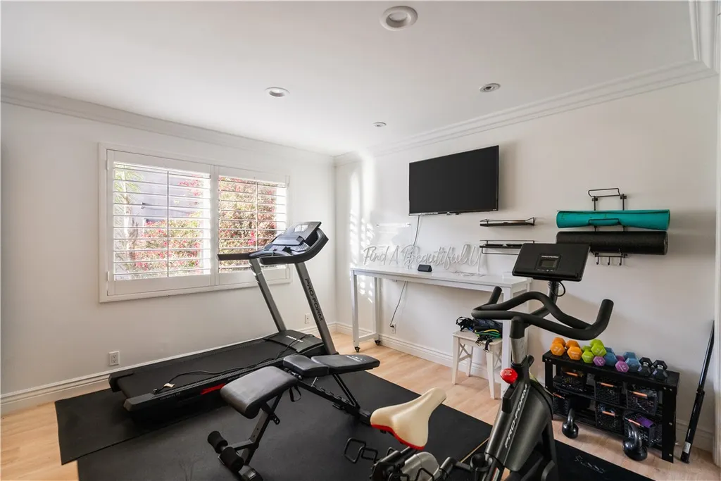 Additional image 42 of 2019 Sunset Plaza Drive, Los Angeles, CA 90069