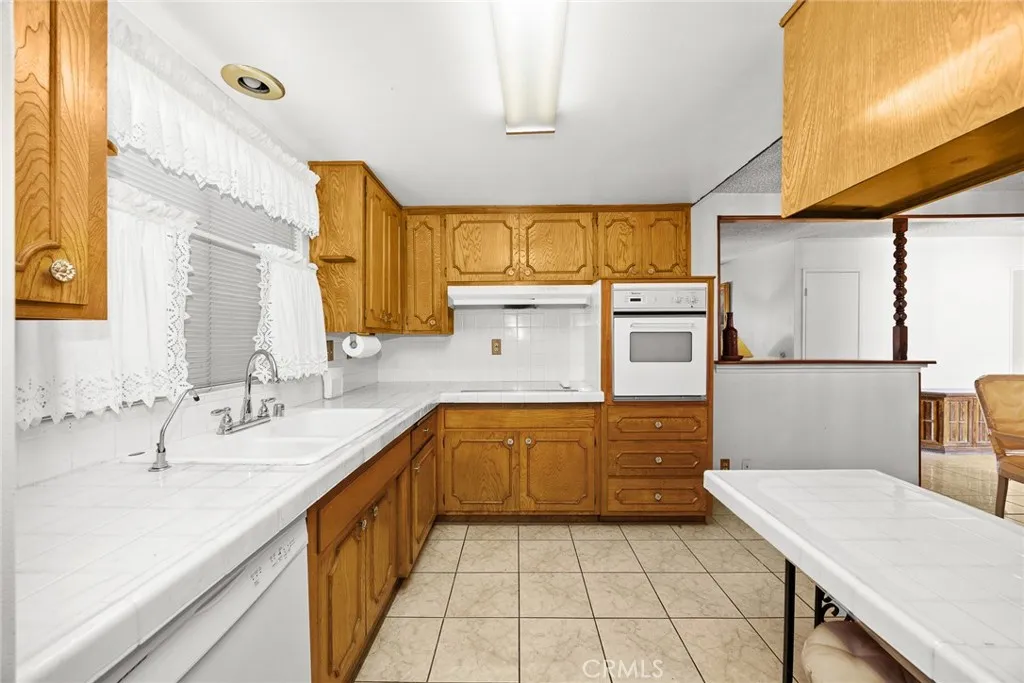 Additional image 9 of 20010 Earlie Avenue, Carson, CA 90746