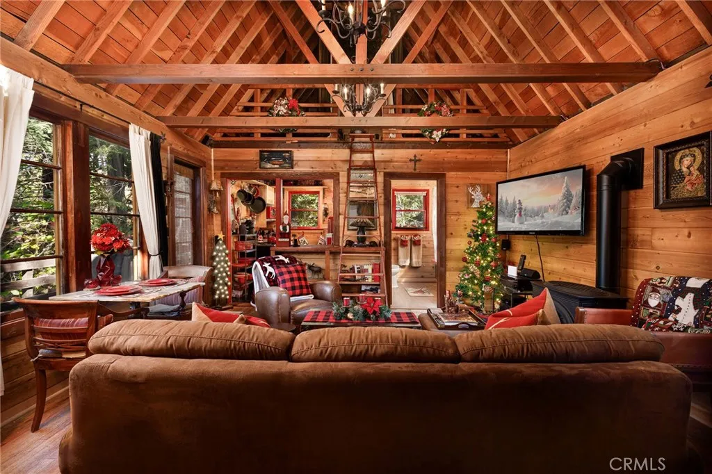 Additional image 37 of 529 West Victoria Court, Lake Arrowhead, CA 92352