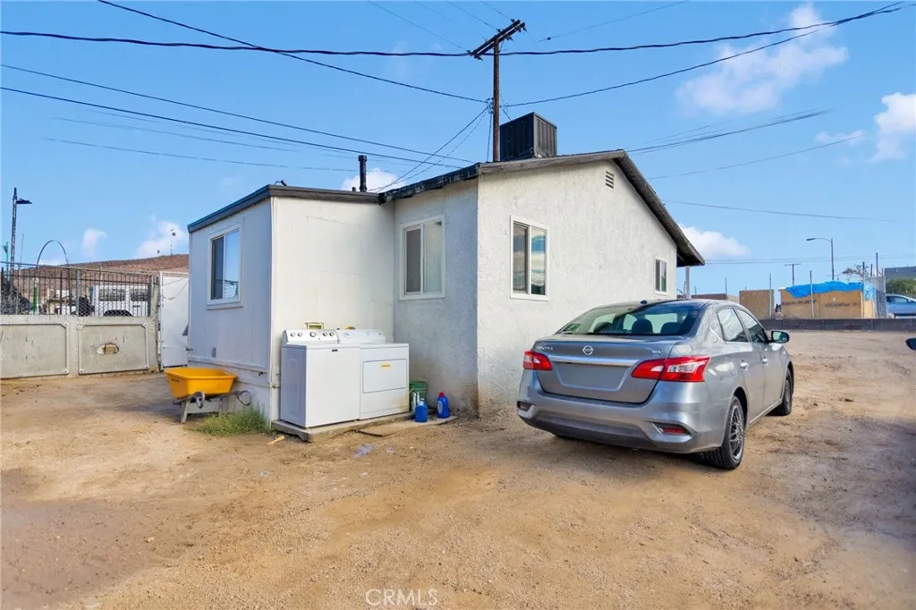 Additional image 20 of 112 May Ave, Barstow, CA 92301