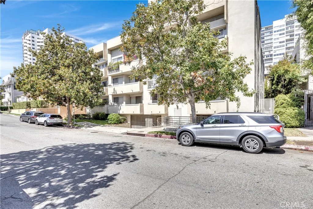 Additional image 59 of 10511 Ashton Unit 101, Los Angeles, CA 90024