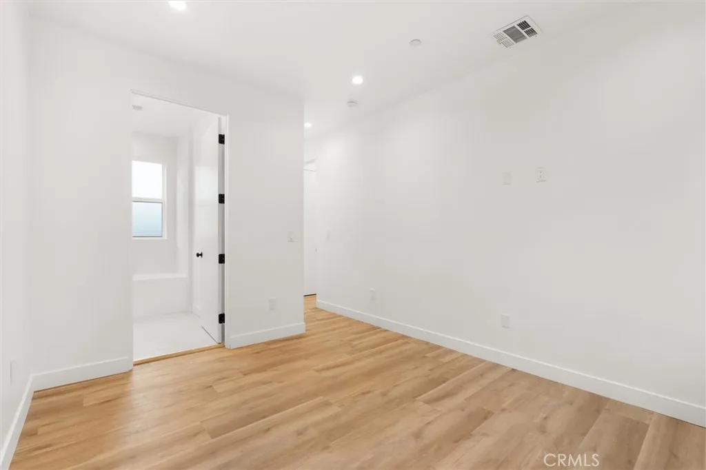 Additional image 53 of 11410 W Calvert Street, North Hollywood, CA 91606