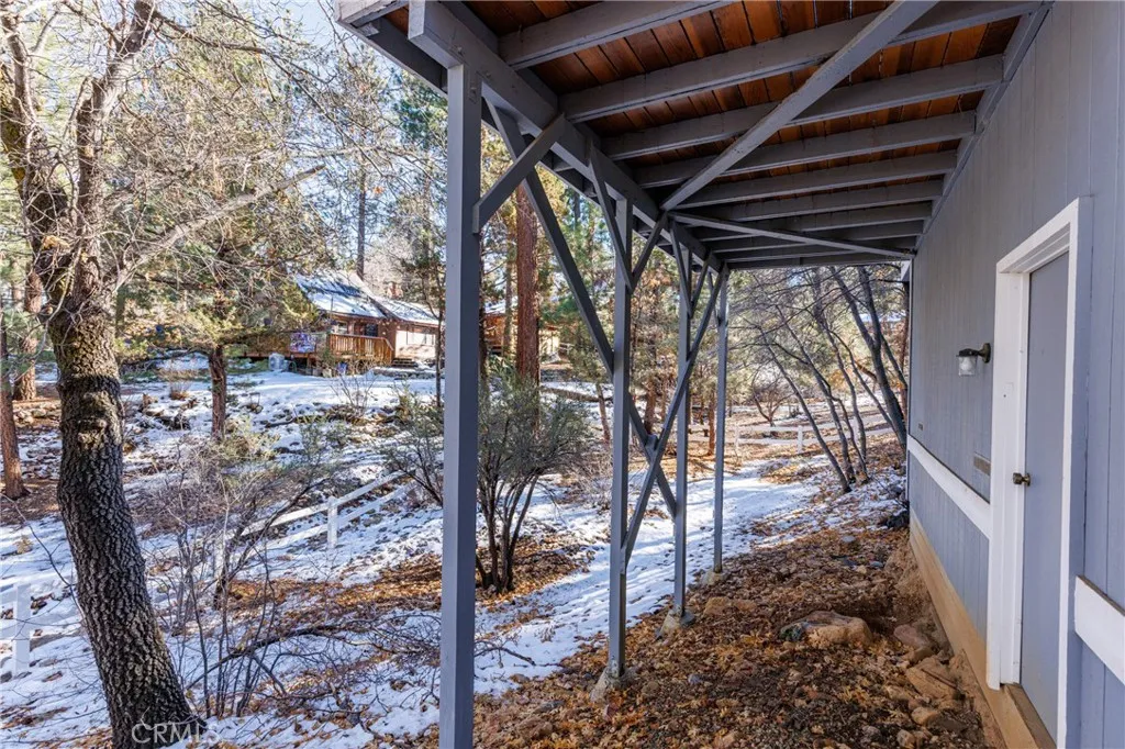 Additional image 31 of 801 Highland Ln, Sugarloaf, CA 92386