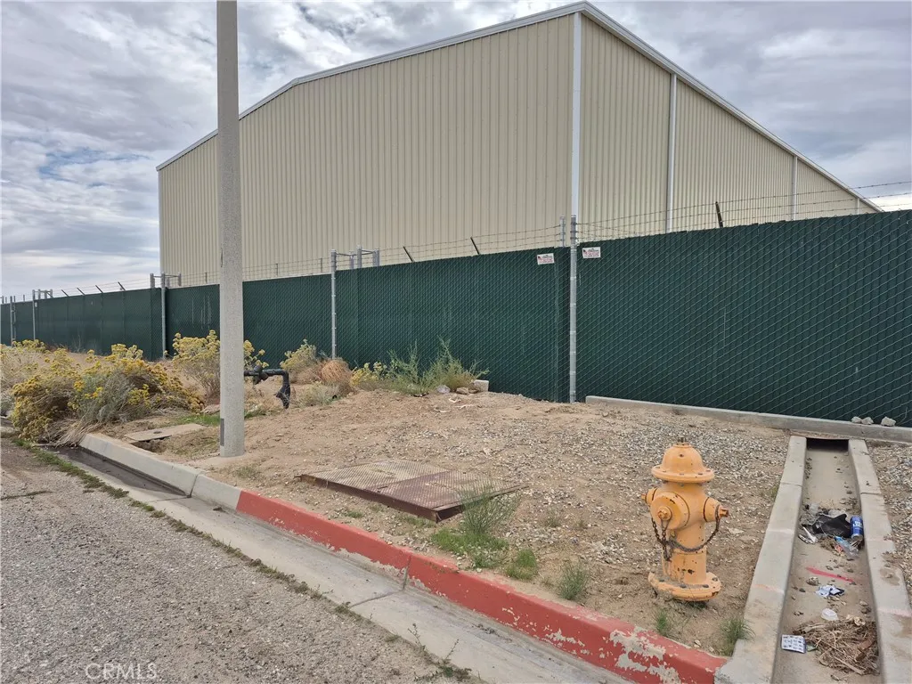 Additional image 12 of 9541 Commerce Way, Adelanto, CA 92301