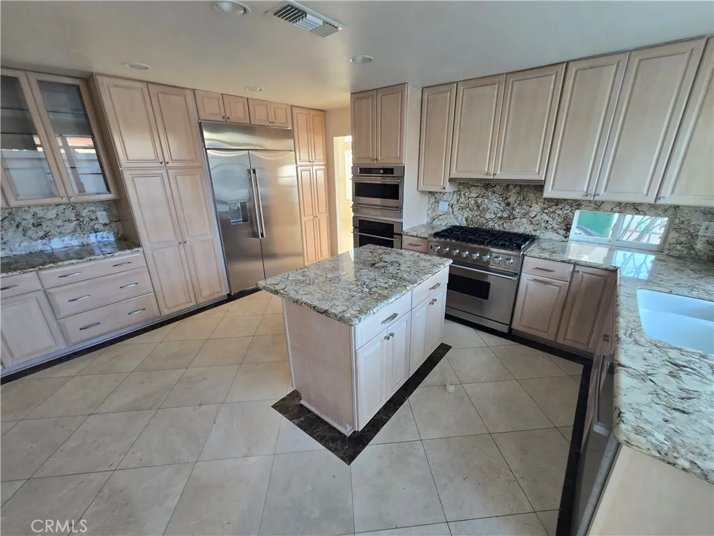 Additional image 5 of 18 Laconia, Irvine, CA 92614