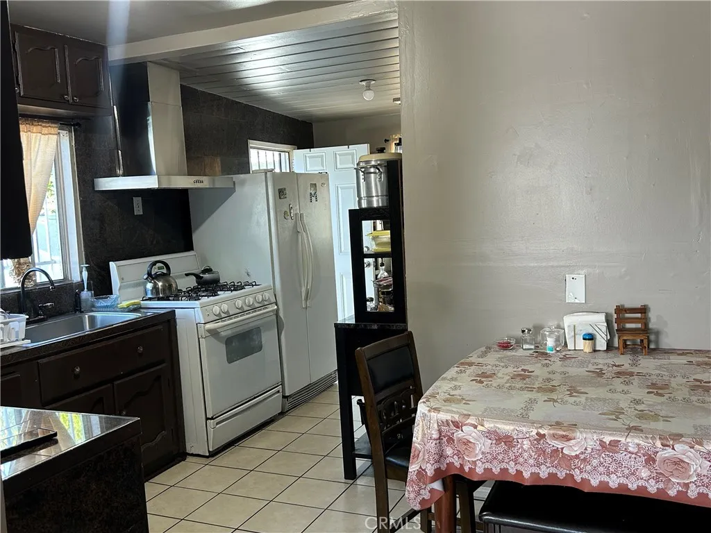 Additional image 28 of 2011 E Elizabeth St, Compton, CA 90221