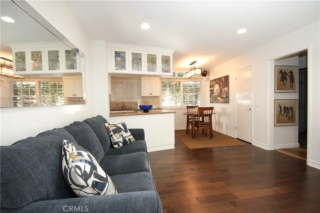 Additional image 9 of 10211 Cliff Drive, Huntington Beach, CA 92646