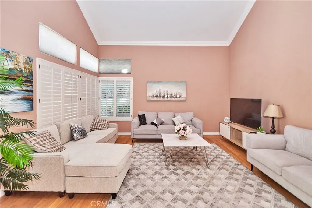 Additional image 5 of 16 Los Felis, Pomona, CA 91766