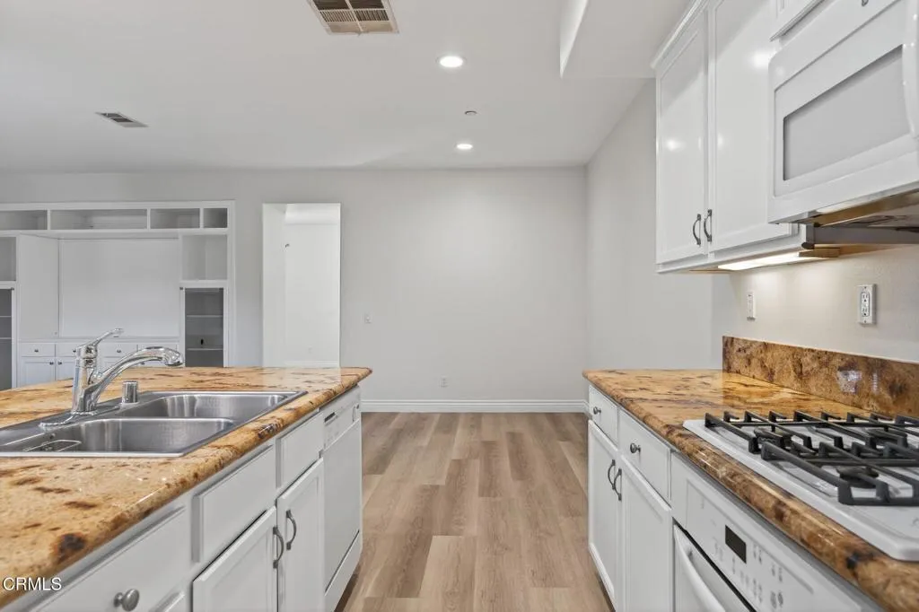 Additional image 18 of 337 Feather River Place, Oxnard, CA 93036