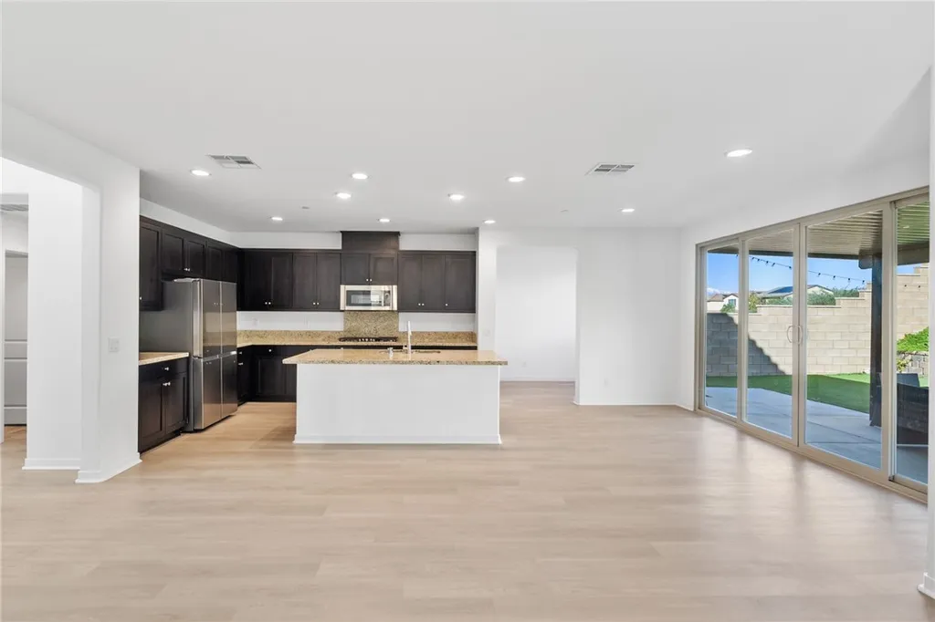 Additional image 19 of 29644 Bonneville Court, Winchester, CA 92596