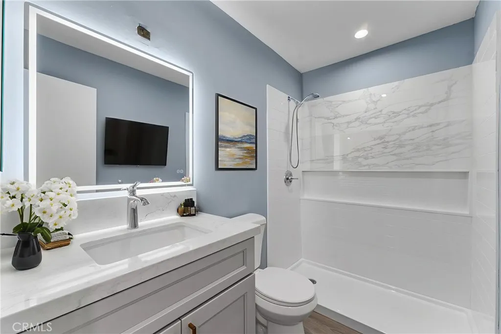 Additional image 11 of 15511 Sherman Way Unit 1, Van Nuys, CA 91406