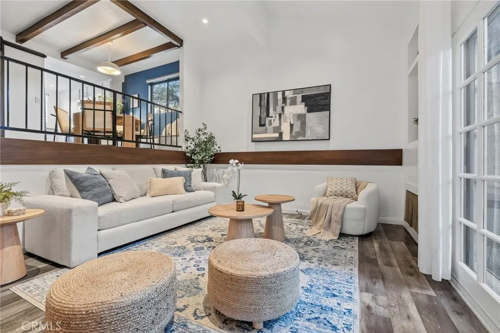 Additional image 3 of 13567 Valerio Street Unit F, Van Nuys, CA 91405