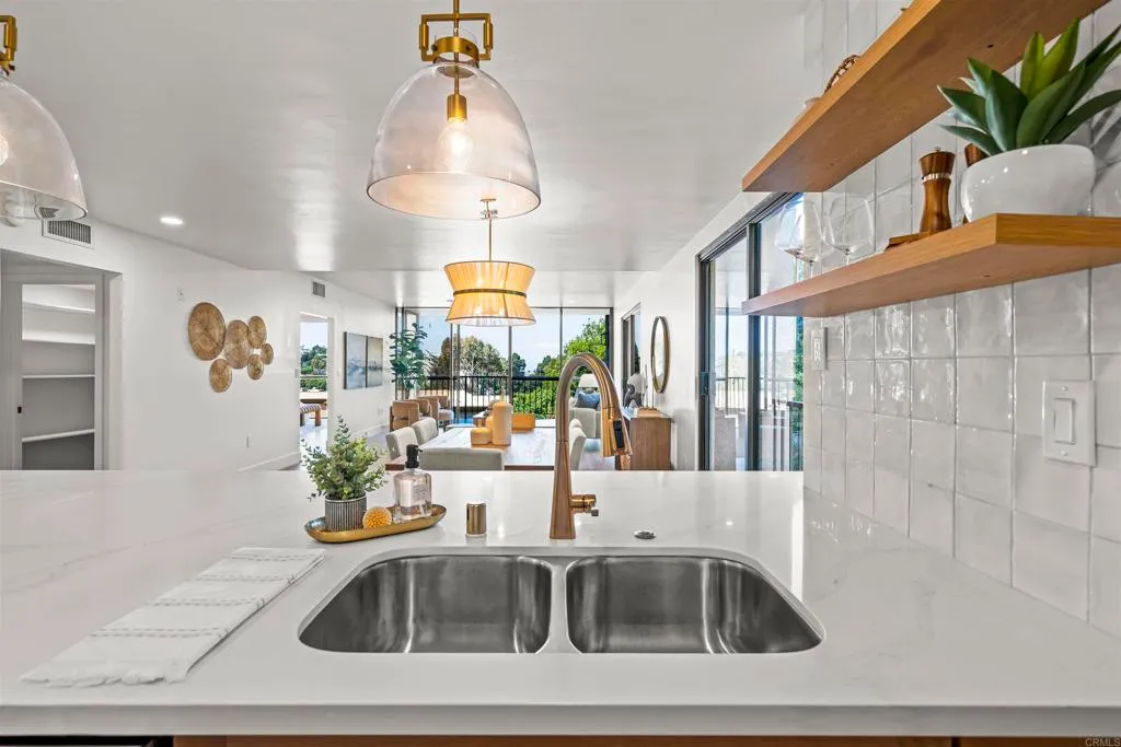 Additional image 10 of 2500 Torrey Pines Rd Unit 305, La Jolla, CA 92037