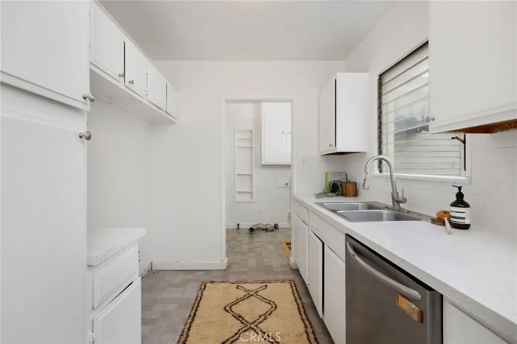 Additional image 47 of 3910 E De Ora Way, Long Beach, CA 90815