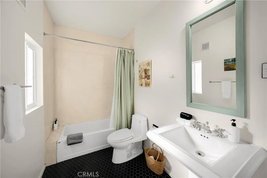 Additional image 103 of 25807 State Highway 189, Twin Peaks, CA 92391