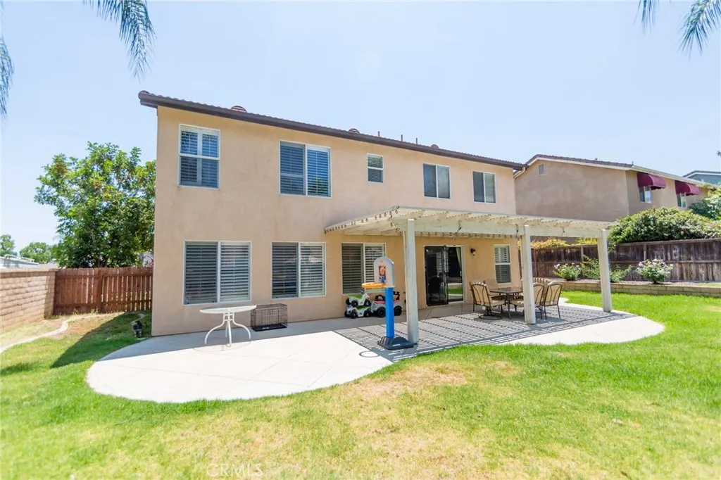 2340 Talbot Circle, Corona, CA 92882