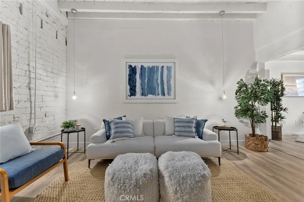 Additional image 5 of 941 W Hawthorn St Unit 9, San Diego, CA 92101