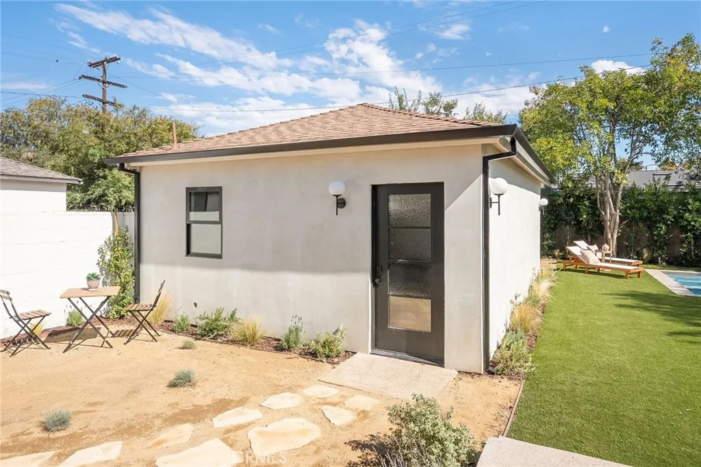 Additional image 88 of 5444 Morella Ave, Valley Village, CA 91607