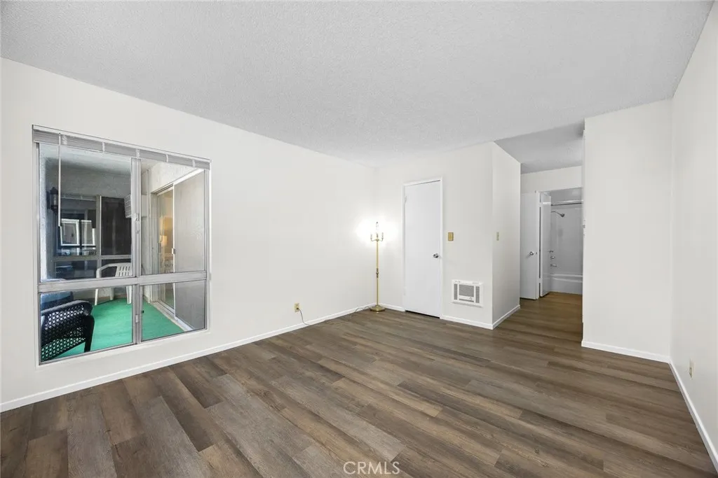 Additional image 55 of 360 S Euclid Avenue S Unit 219, Pasadena, CA 91101