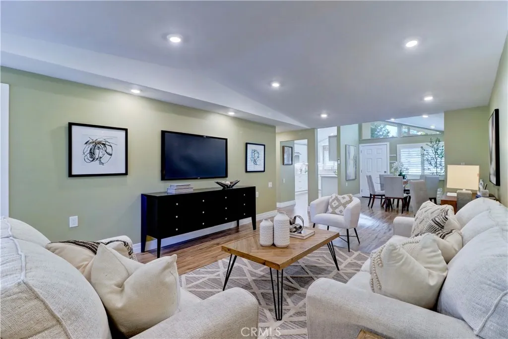 Additional image 18 of 430 Ave Sevilla Unit B, Laguna Woods, CA 92637