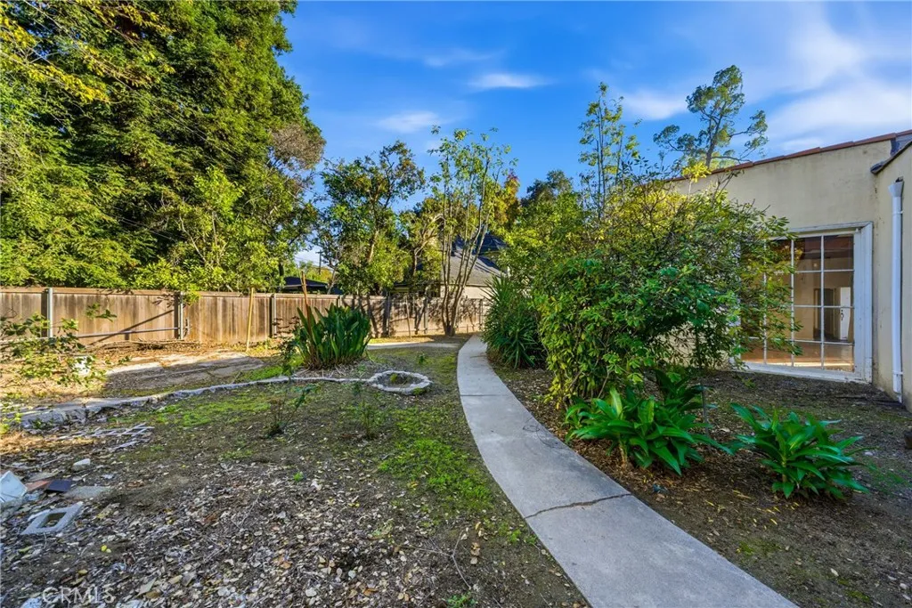 Additional image 25 of 929 Descanso Drive, La Canada Flintridge, CA 91011