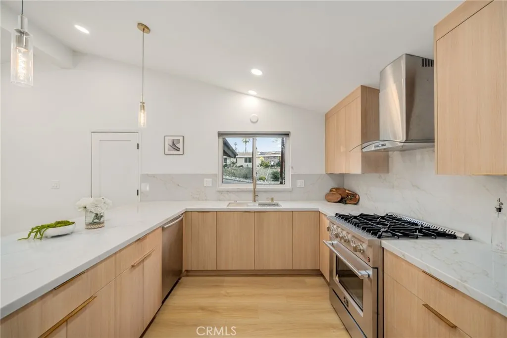 Additional image 77 of 20632 Tiara Street, Woodland Hills, CA 91367