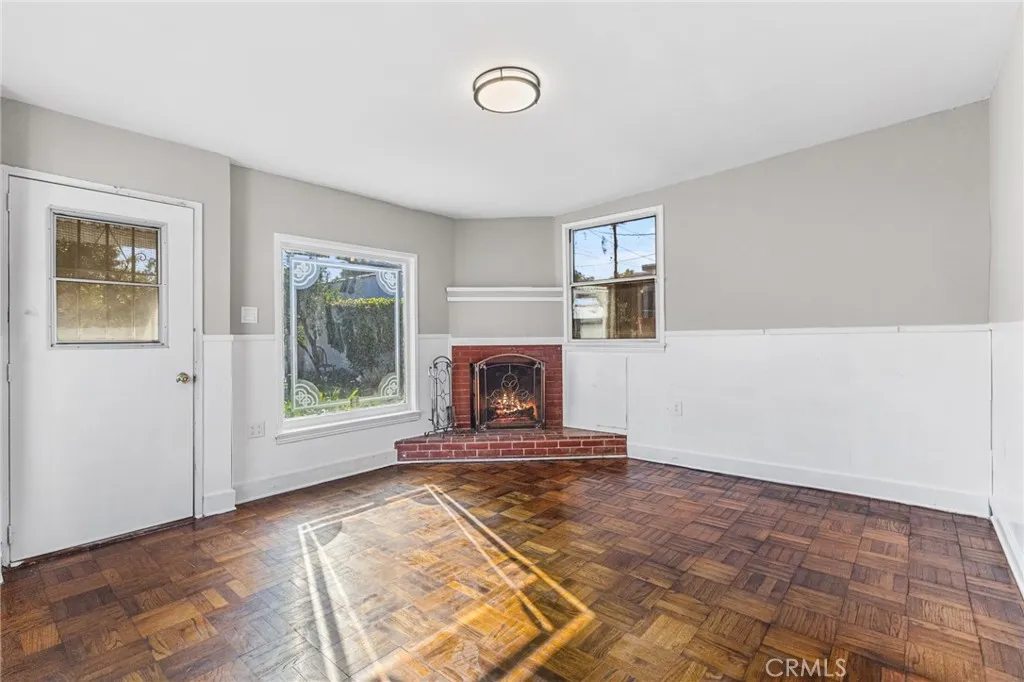 Additional image 19 of 2056 W 70th St, Los Angeles, CA 90047