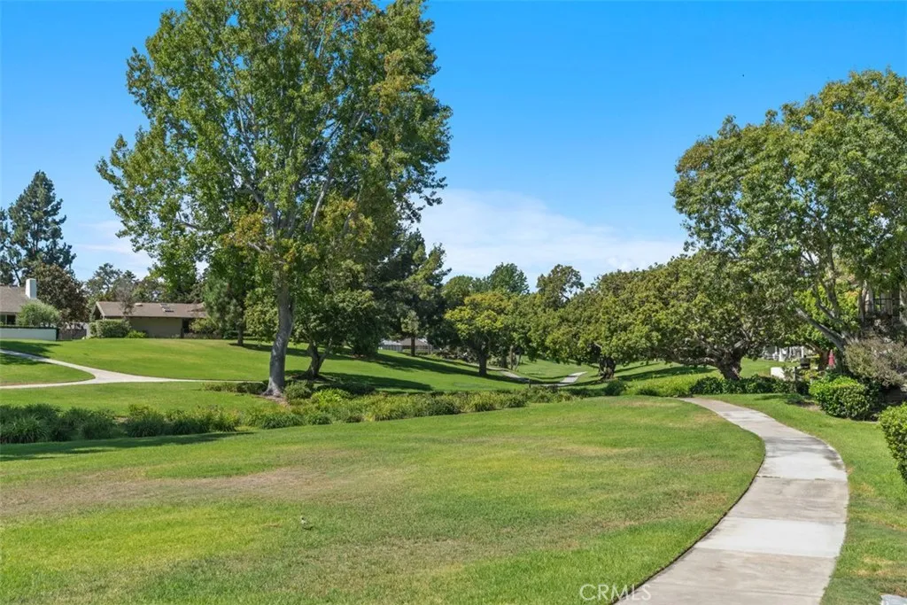 Additional image 3 of 525 Vista Flora, Newport Beach, CA 92660