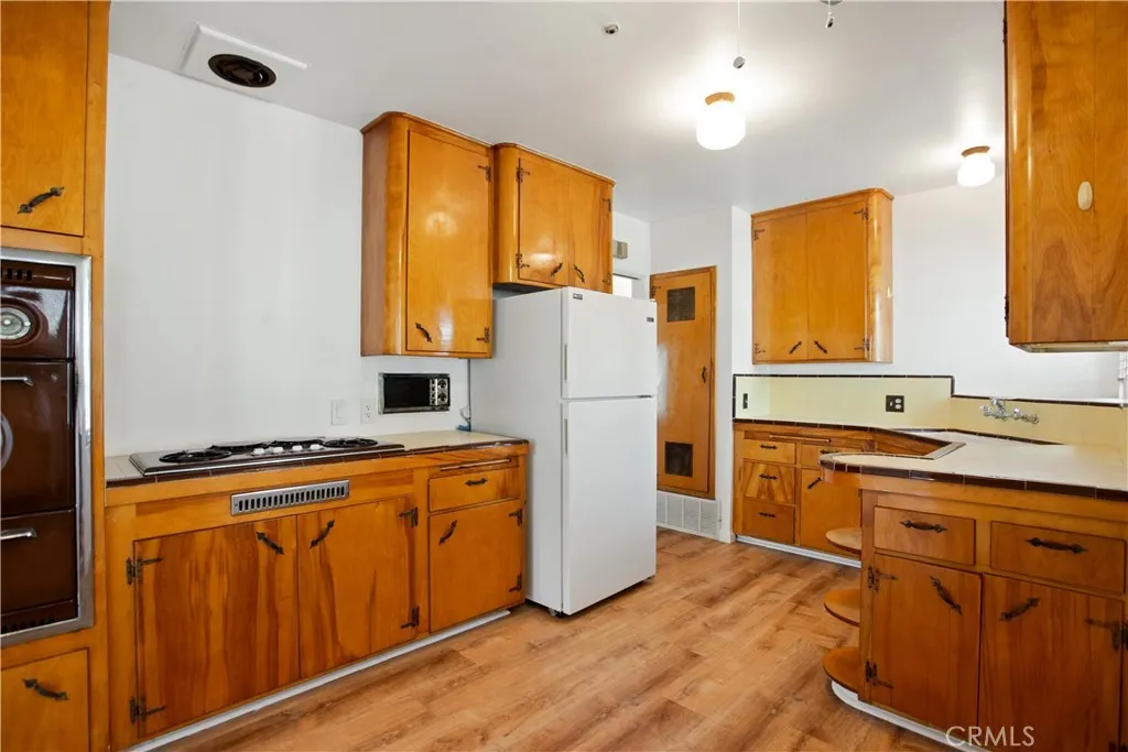 Additional image 17 of 924 W E, Ontario, CA 91762