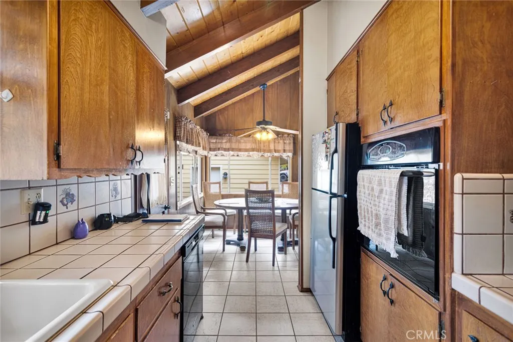 Additional image 64 of 2046 Thrush Rd, Wrightwood, CA 92397