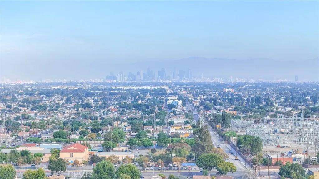 946 E 104th St, Los Angeles, CA 90002